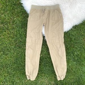 Girls Garnet Hill Kids khaki joggers size 14